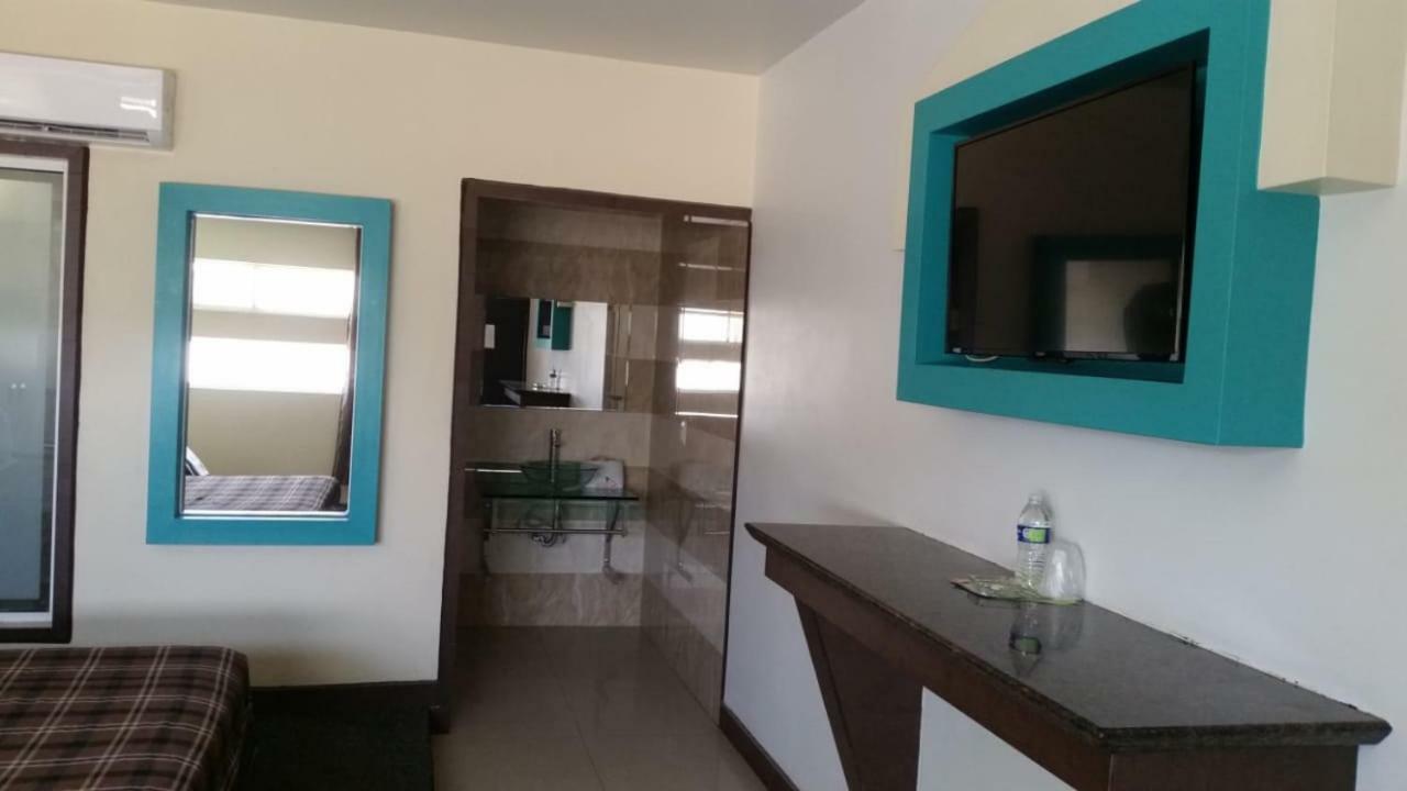 אנסנאדה Hotel Azteca Inn מראה חיצוני תמונה