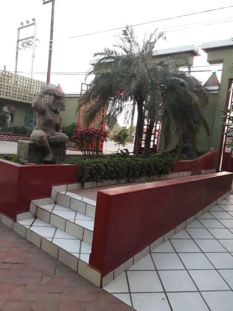 אנסנאדה Hotel Azteca Inn מראה חיצוני תמונה