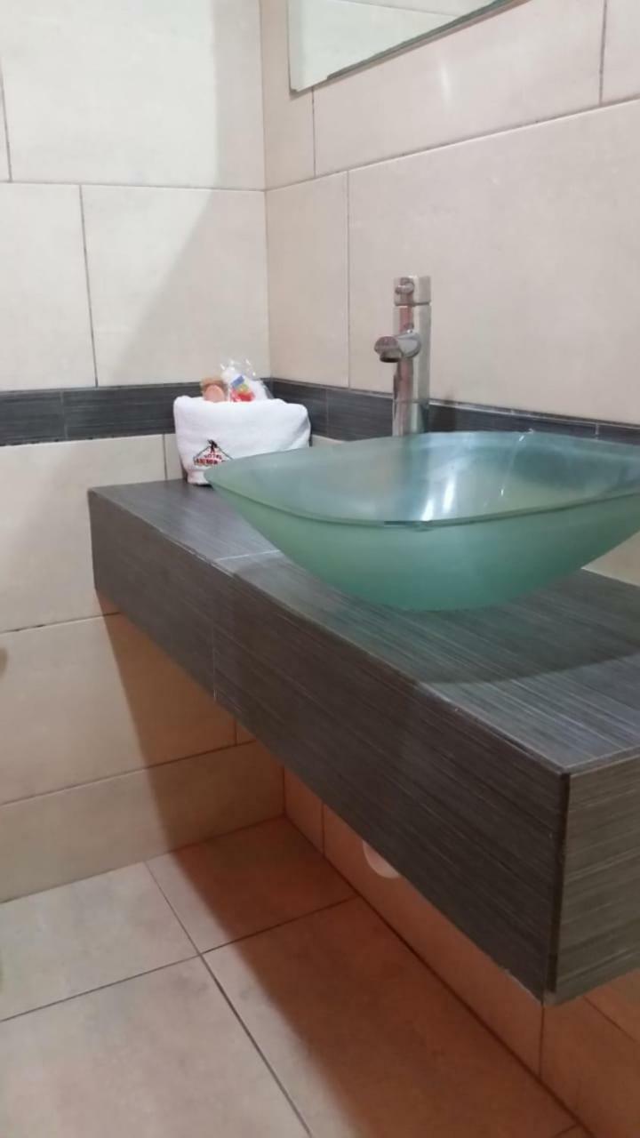 אנסנאדה Hotel Azteca Inn מראה חיצוני תמונה